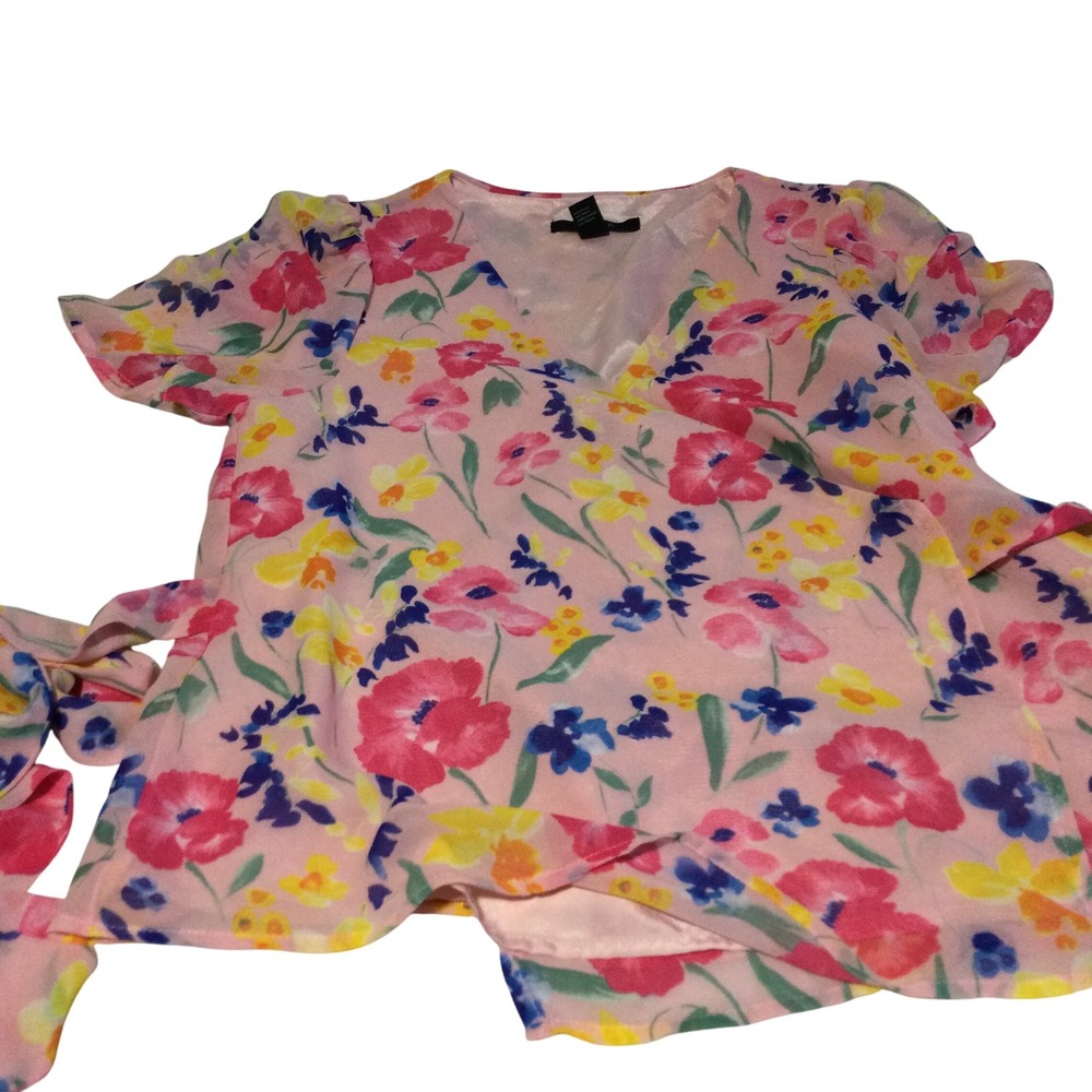 Forever 21 Floral Print Pink Wrap Blouse Tie Waist‎ Short Sleeve Topsize M